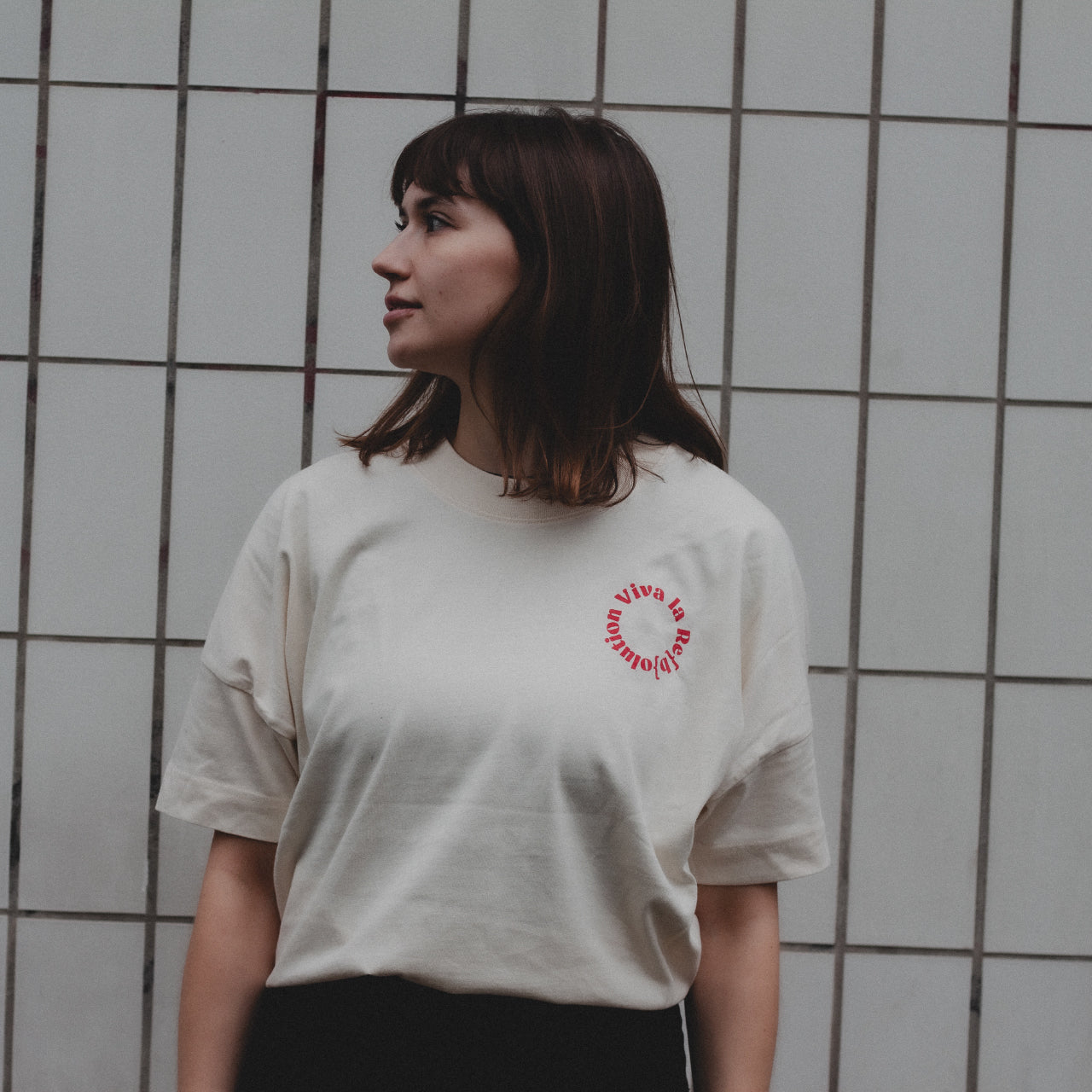 UNISEX SHIRT "VIVA LA RE{B}OLUTION" #naturalraw